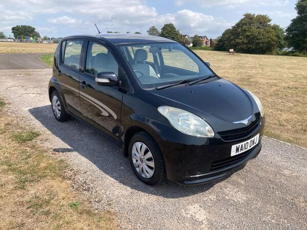 Perodua Myvi 1.3 EZi SE 5dr