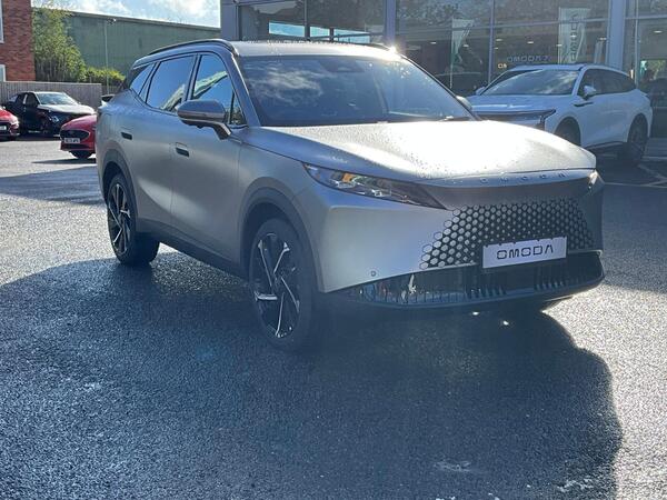 OMODA 7 1.5T SHS 18.4kWh Noble DHT1 Euro 6 (s/s) 5dr