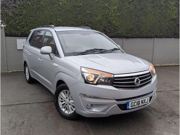 SsangYong Turismo 2.2D EX Euro 6 5dr