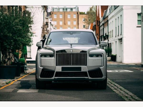 Rolls-Royce Cullinan Series II 6.75 V12 Black Badge Auto 4WD Euro 6 5dr