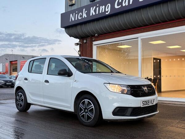 Dacia Sandero 1.5 Blue dCi Essential Euro 6 (s/s) 5dr