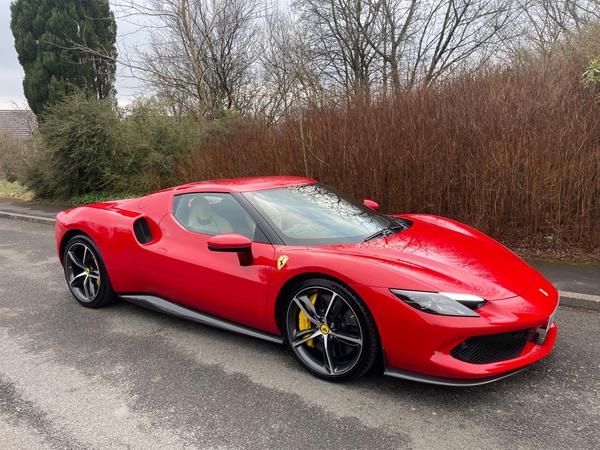 Ferrari 296 GTB 3.0T V6 7.45kWh F1 DCT Euro 6 (s/s) 2dr