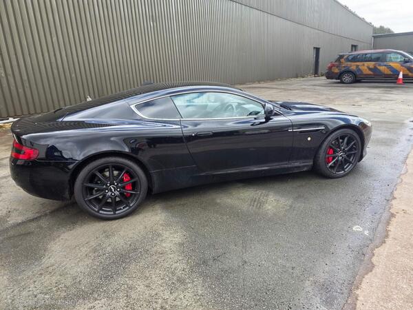 Aston Martin DB9 6.0 V12 T-TronicII Euro 4 2dr