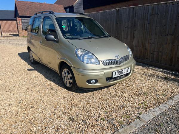 Toyota Yaris Verso 1.3 VVT-i T Spirit 5dr