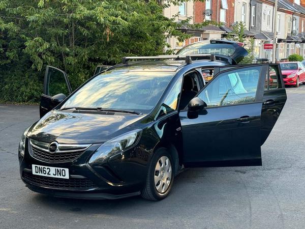 Vauxhall Zafira Tourer 1.8 16V ES Euro 5 5dr
