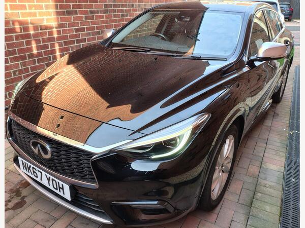 Infiniti Q30 1.6T Business Executive DCT Euro 6 (s/s) 5dr
