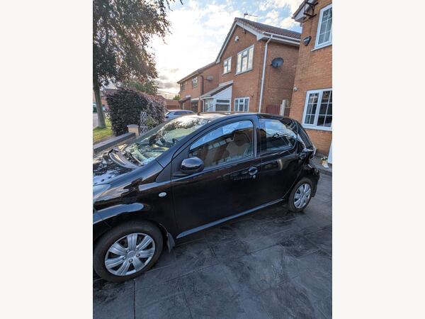 Toyota AYGO 1.0 VVT-i Move Euro 5 5dr