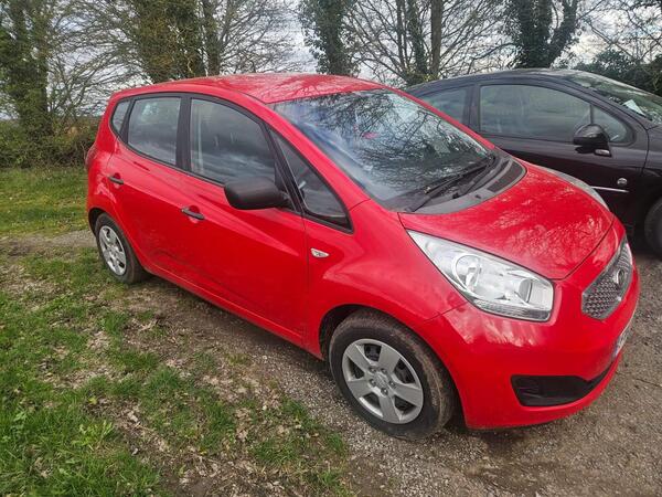 Kia Venga 1.4 CRDi EcoDynamics 1 Euro 5 (s/s) 5dr