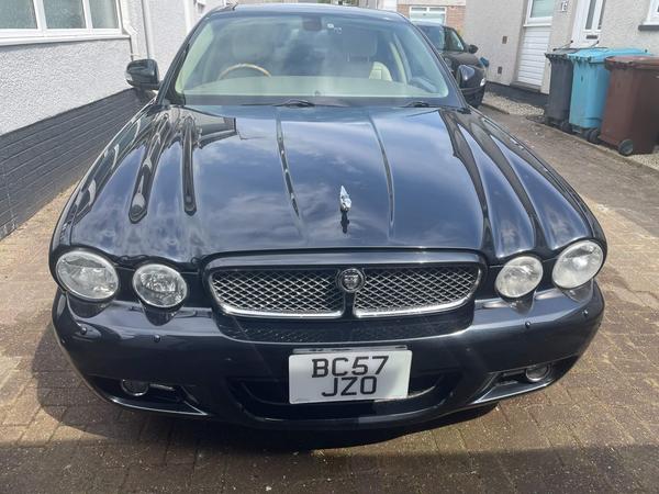 Jaguar XJ 2.7