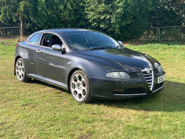 Alfa Romeo GT 1.9 JTDM 16V BlackLine 2dr