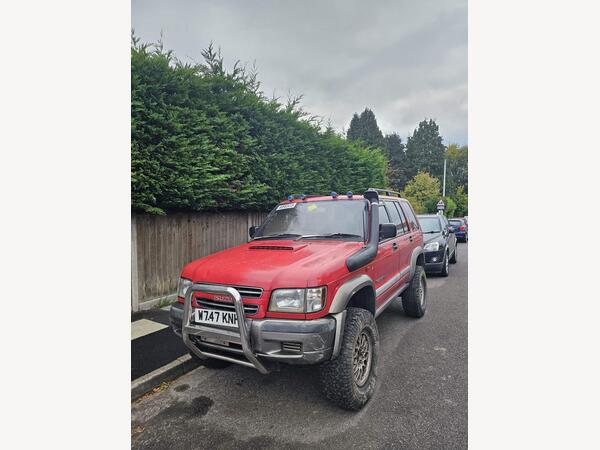 Isuzu Trooper 3.0 TD Duty 4x4 5dr