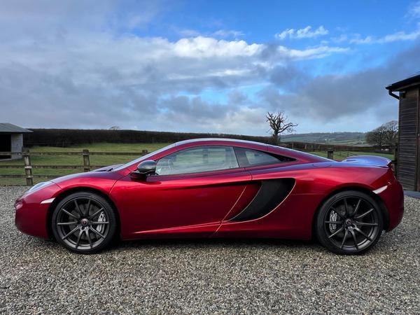 McLaren 12C 3.8T V8 SSG Euro 5 2dr