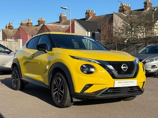 Nissan Juke 1.0 DIG-T N-Connecta DCT Auto Euro 6 (s/s) 5dr