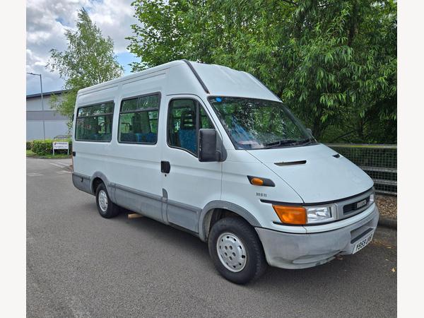 Iveco Daily 2.8 TD 35S13 330wb 4dr