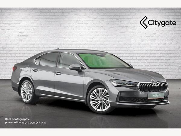 Skoda Superb 2.0 TSI Laurin & Klement DSG 4WD Euro 6 (s/s) 5dr