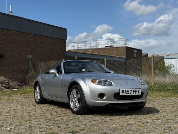 Mazda MX-5 2.0i (Option Pack) Roadster Euro 4 2dr
