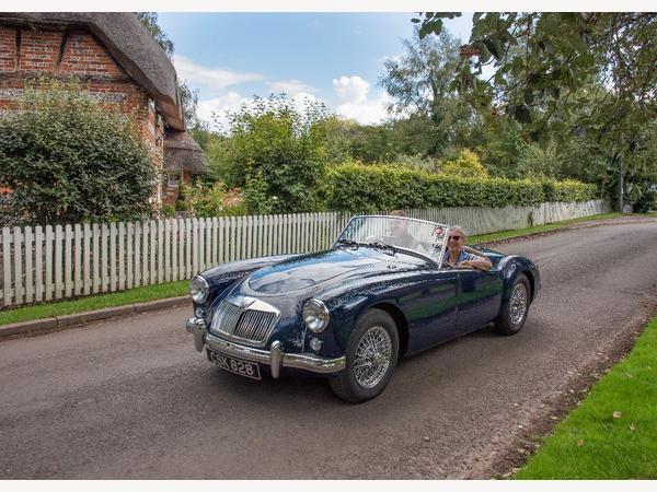 MG MGA