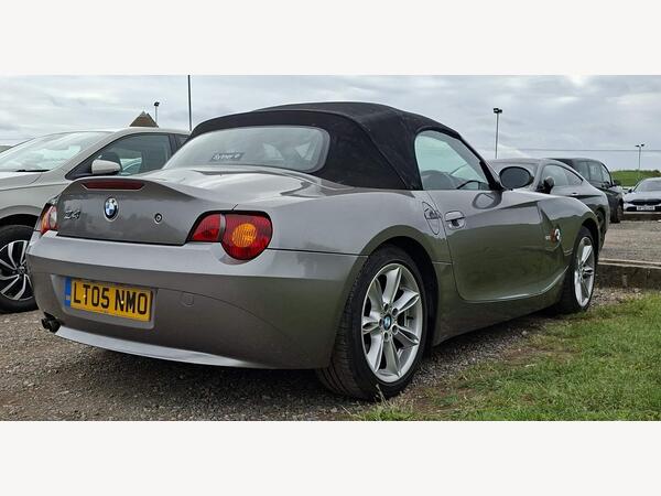 BMW Z4 2.2i SE Euro 3 2dr