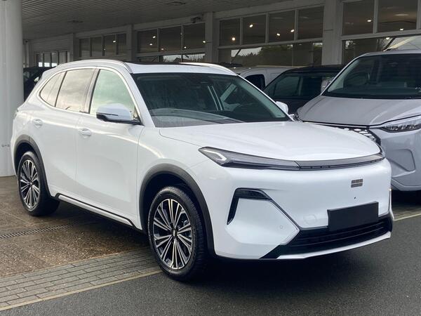 Geely Starray 1.5 EM-i 29.8kWh Ultra Auto Euro 6 (s/s) 5dr