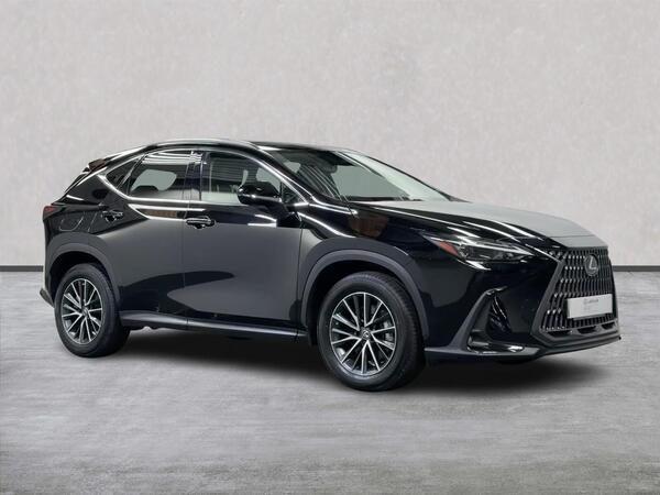 Lexus NX 2.5 450h+ 18.1kWh E-CVT 4WD Euro 6 (s/s) 5dr