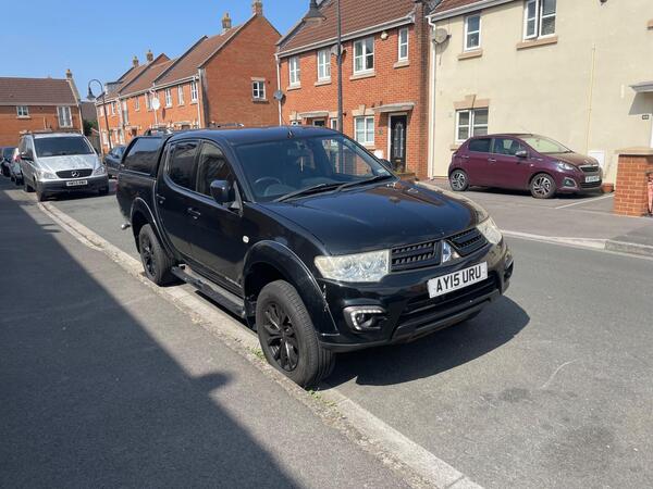 Mitsubishi L200 2.5 DI-D Barbarian Pickup Double Cab 4dr Diesel Manual 4WD Euro 5 (LB) (175 ps)