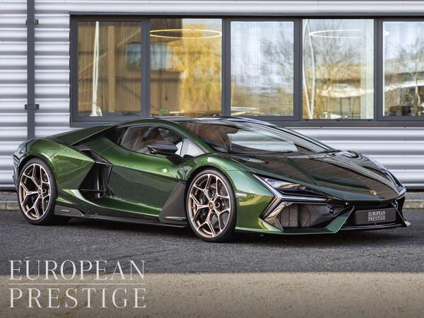 Lamborghini Revuelto 6.5 V12 HPEV 3.8kWh AMT 4WD Euro 6 2dr