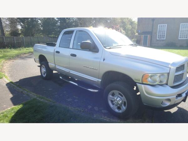 Dodge RAM 5.7 V8 Hemi Laramie Pickup 4dr Petrol Auto 4WD Euro 3 (345 bhp)