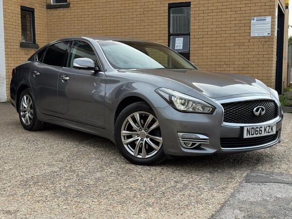 Infiniti Q70 2.2d Premium Auto Euro 6 (s/s) 4dr