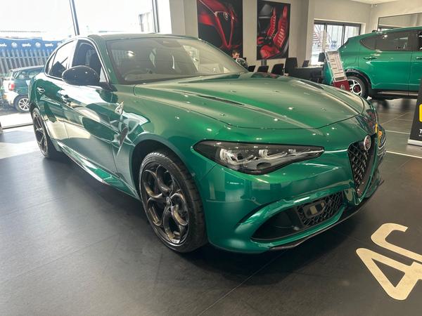 Alfa Romeo Giulia 2.9 V6 Bi-Turbo Quadrifoglio Auto Euro 6 (s/s) 4dr