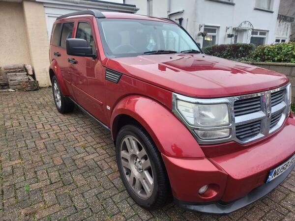Dodge Nitro 3.7 V6 SXT SUV 5dr Petrol Automatic (283 g/km, 203 bhp) + Android Auto/CarPlay