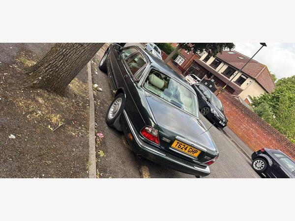 Daimler V8-250 4.0