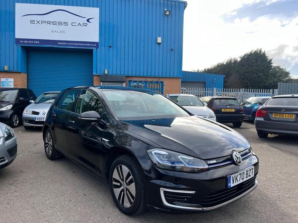 Volkswagen e-Golf 35.8kWh e-Golf Auto 5dr