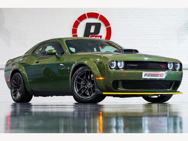 Dodge Challenger 6.4 SCAT PACK MANUAL SHAKER HOOD