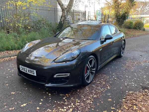 Porsche Panamera 4.8T V8 GTS PDK 4WD Euro 5 (s/s) 5dr