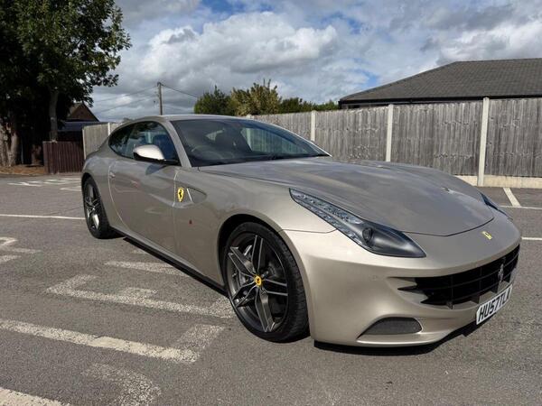 Ferrari FF 6.3 V12 COUPE F1 DCT 660BHP VAT QUALIFYING! 2dr