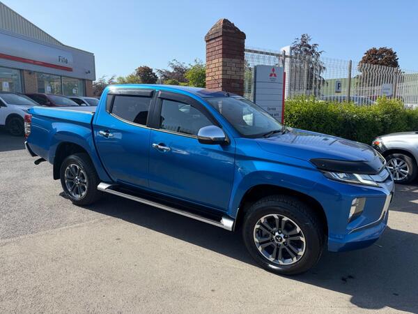 Mitsubishi L200 2.2 DI-D DC Barbarian 4WD Euro 6 (s/s) 4dr