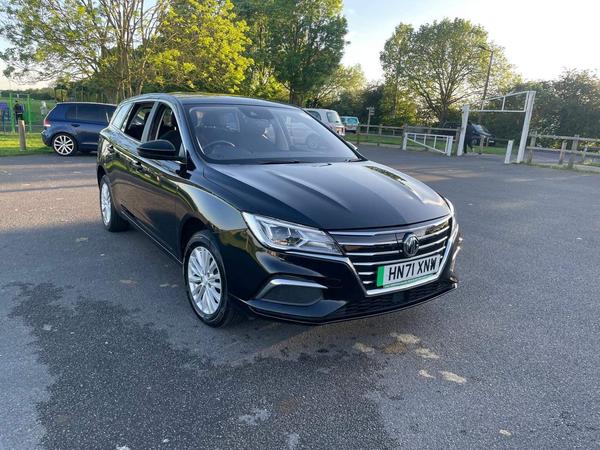 MG MG5 61.1kWh Excite Auto 5dr