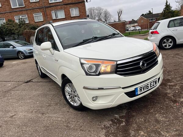 SsangYong Turismo 2.2D EX T-Tronic Euro 6 5dr