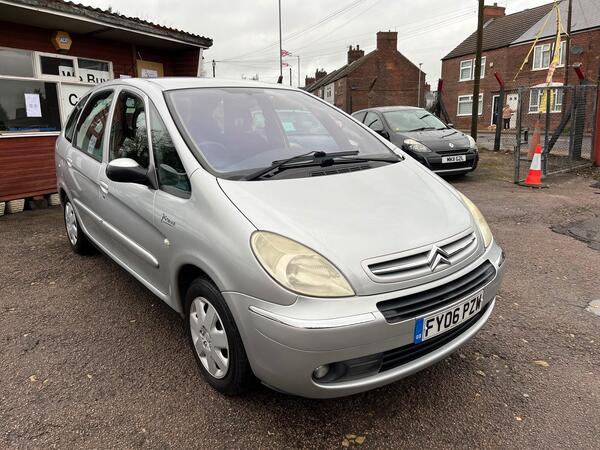 Citroen Xsara Picasso 2.0i 16V Desire 5dr