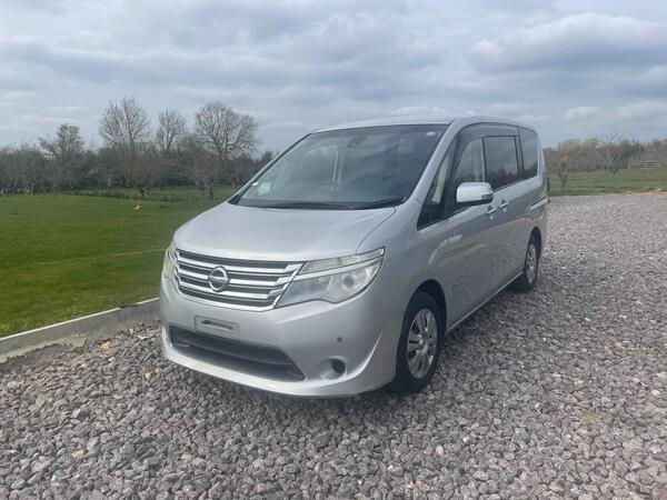 Nissan Serena 2.0 SLX MPV 5dr Petrol Manual (124 bhp)