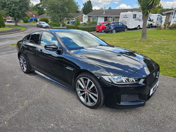 Jaguar XE 2.0d Landmark Auto Euro 6 (s/s) 4dr