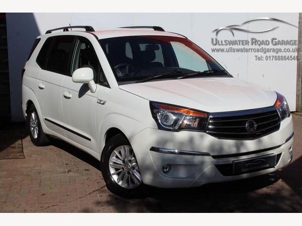 SsangYong Turismo 2.2D EX T-Tronic Euro 6 5dr