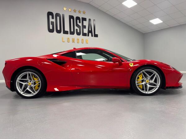 Ferrari F8 Tributo 3.9T V8 F1 DCT Euro 6 (s/s) 2dr