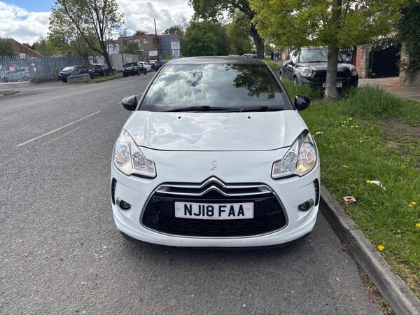 DS AUTOMOBILES DS 3 1.2 PureTech Connected Chic EAT6 Euro 6 (s/s) 3dr