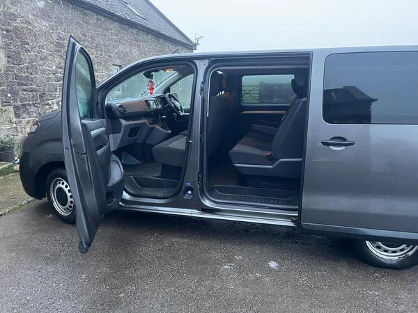 Citroen Dispatch 2.0 BlueHDi 1200 Enterprise Pro M Crew Van Double Cab 6dr Diesel Manual MWB Euro 6 (s/s) (145 ps)