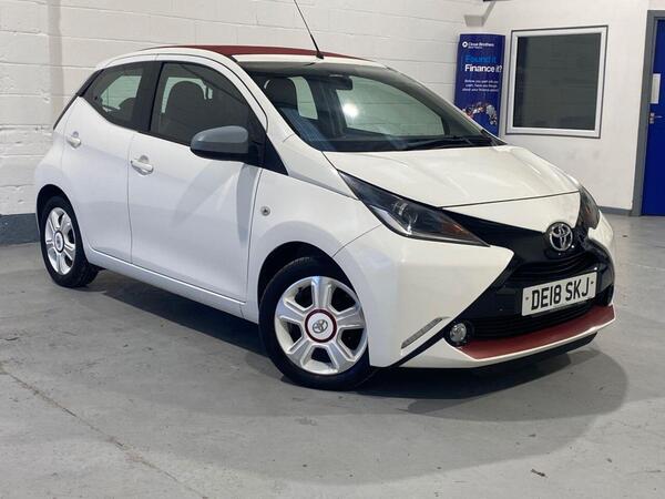Toyota AYGO 1.0 VVT-i x-claim Funroof Euro 6 5dr