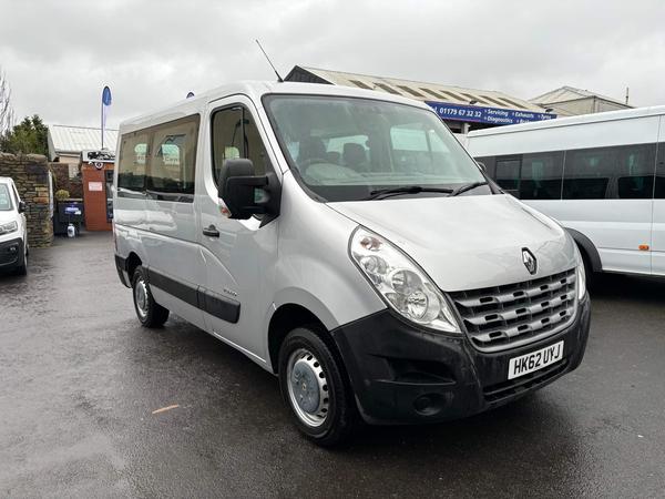 Renault Master 2.3 dCi 30 FWD Euro 5 5dr (6 Seat)