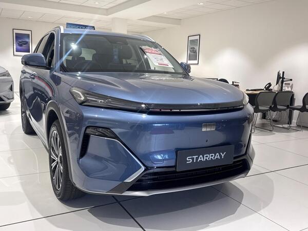 Geely Starray 1.5 EM-i 29.8kWh Ultra Auto Euro 6 (s/s) 5dr