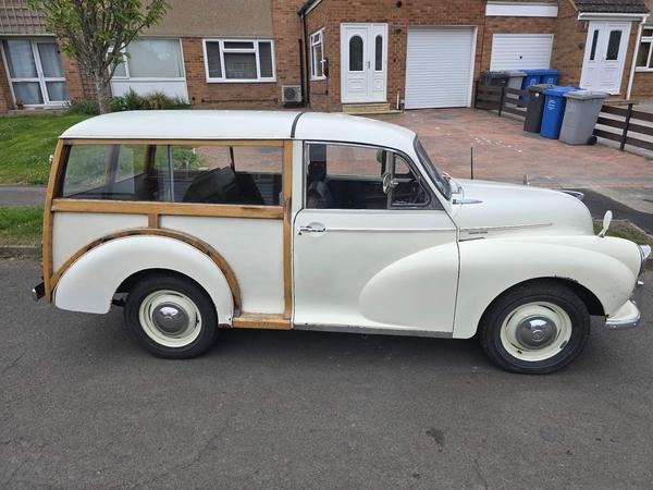 Morris Minor Traveller
