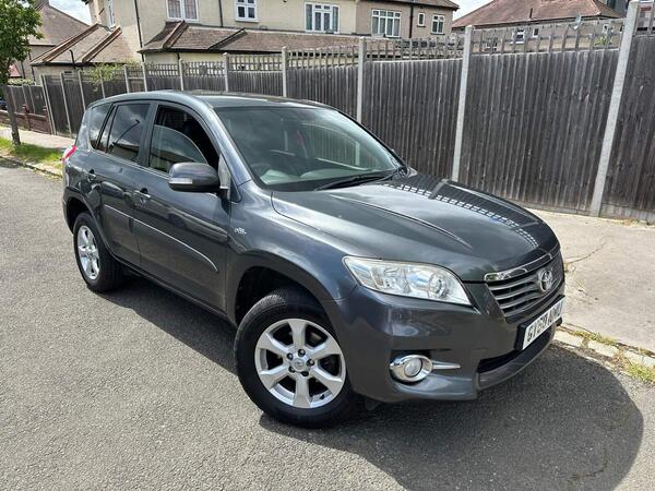 Toyota RAV4 2.2 D-CAT XT-R Auto 4WD Euro 5 5dr